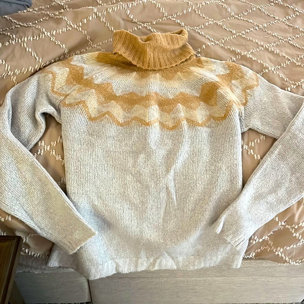 Lulu’s Cute Turtle Neck Sweater